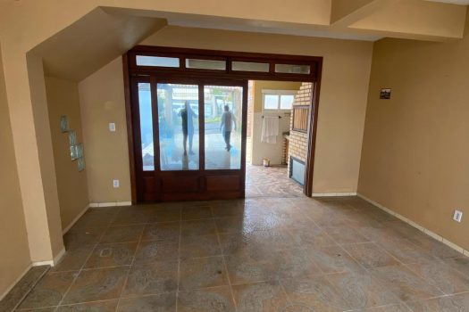 Casa Bairro: Centro COD.: 172